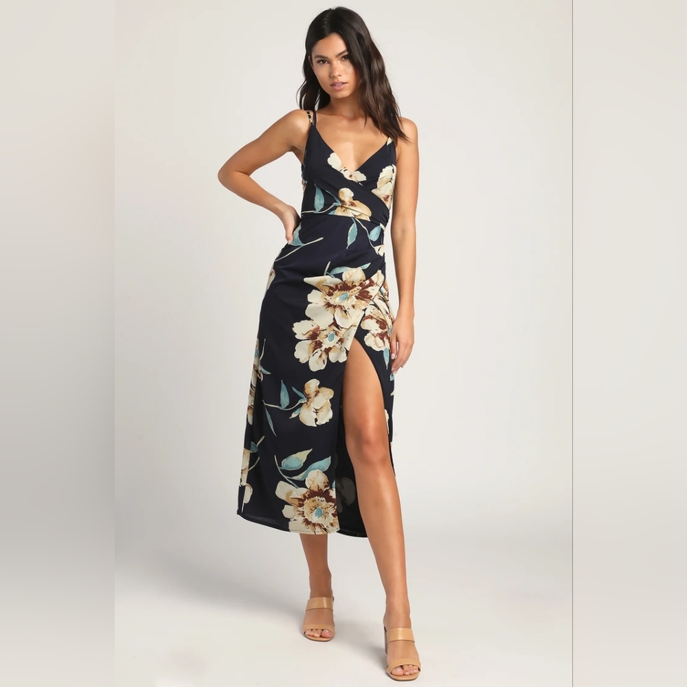 Lulus navy floral midi dress size M